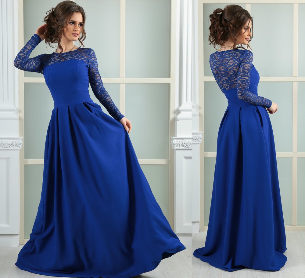 Вечернее платье синего цвета