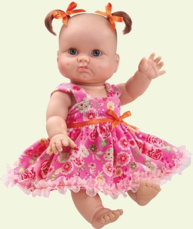 Детская игрушка Paola Reina Малышка европейка с ямочками на щечках
