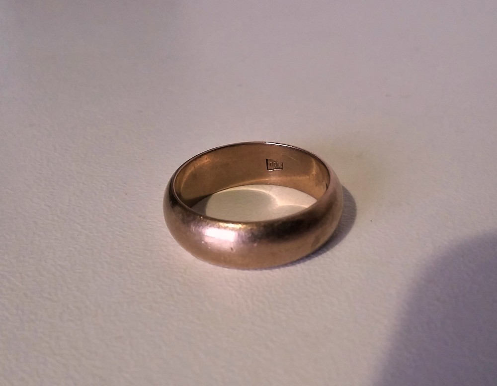 Золотое кольцо 4 грамма