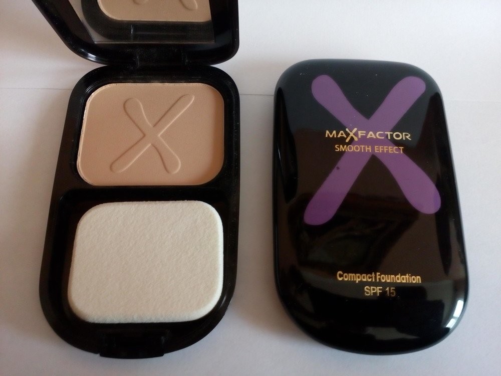 Пудра max factor. Пудра MAXFACTOR smooth Effect. Пудра Max Factor коробка. Пудра компактная Макс фактор smooth Effect. Пудра Max Factor z`.