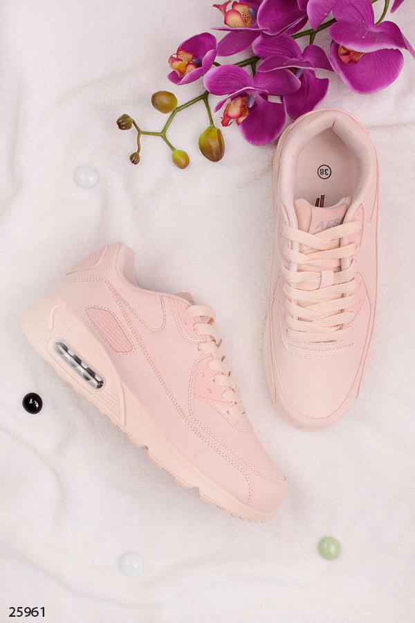 Кроссовки женские с розовыми шнурками. Белые кроссовки с розовыми шнурками. Шнурки розовые с кроссовками. Кроссовки с розовыми шнурками