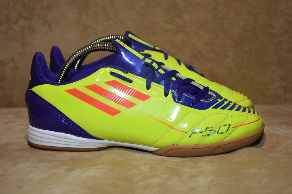 35 36 р. Adidas f50 f10. Adidas f10 футзалки. Футзалки адидас f50. Адидас ф50 сороконожки.