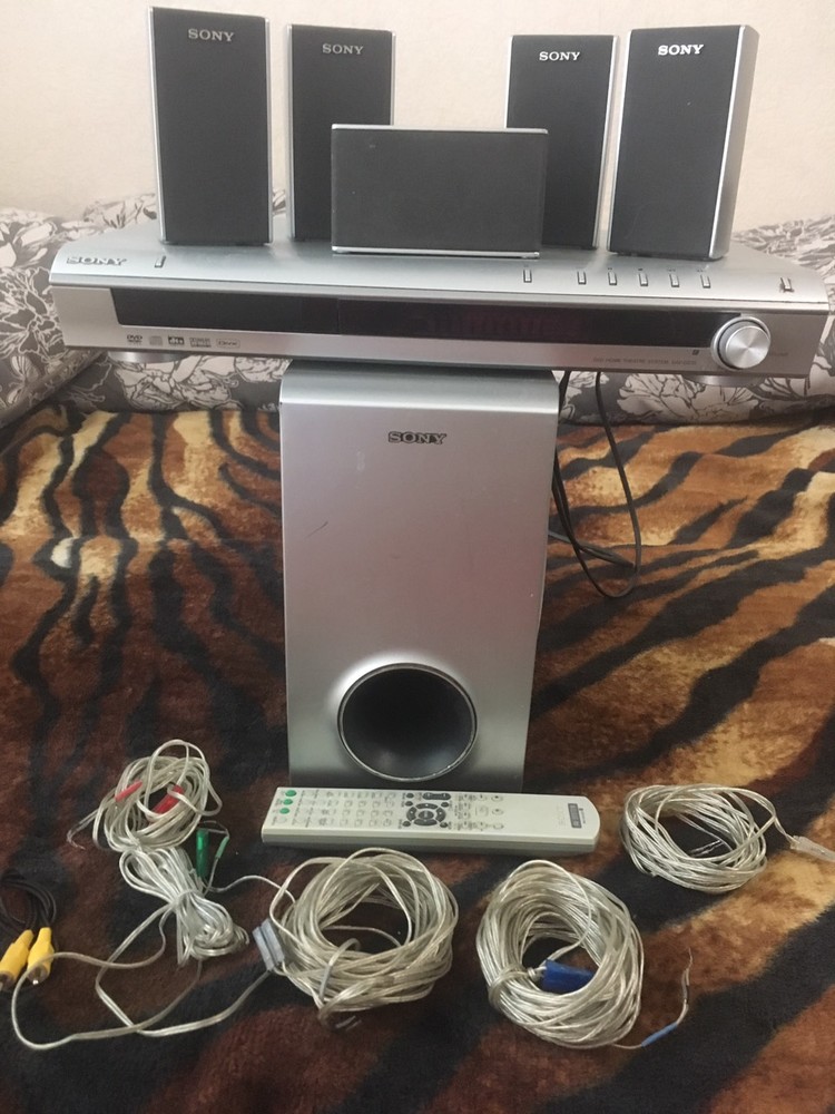 Домашний sony. Sony Dav-dz10. HCD-dz10 Sony домашний кинотеатр. Sony 5.1 HCD-dz10. Сабвуфер сони домашний кинотеатр Sony 5.1.