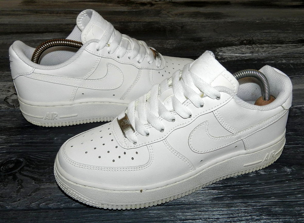 Nike force оригинальные. Nike Air Force 1 оригинал. Force Nike Force оригинал. Эйр Форс 1 классика оригинал. Эйр Форс МИД.