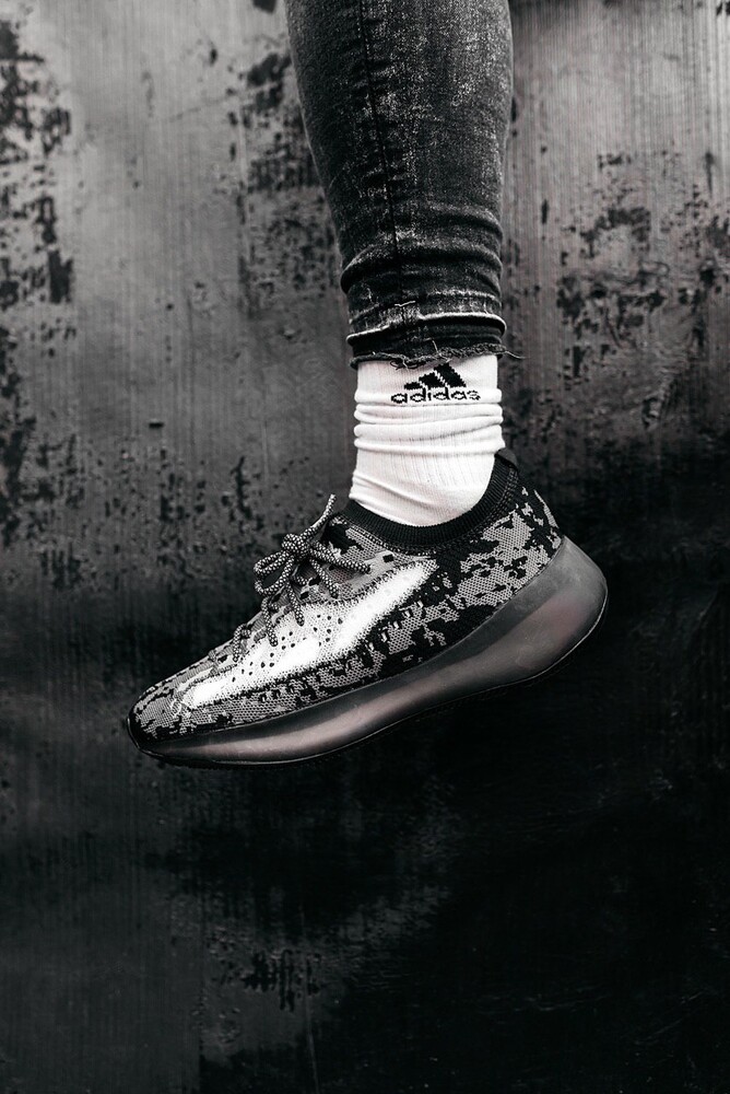 Мужские кроссовки adidas yeezy 380 v3 black 43-44 фото №1