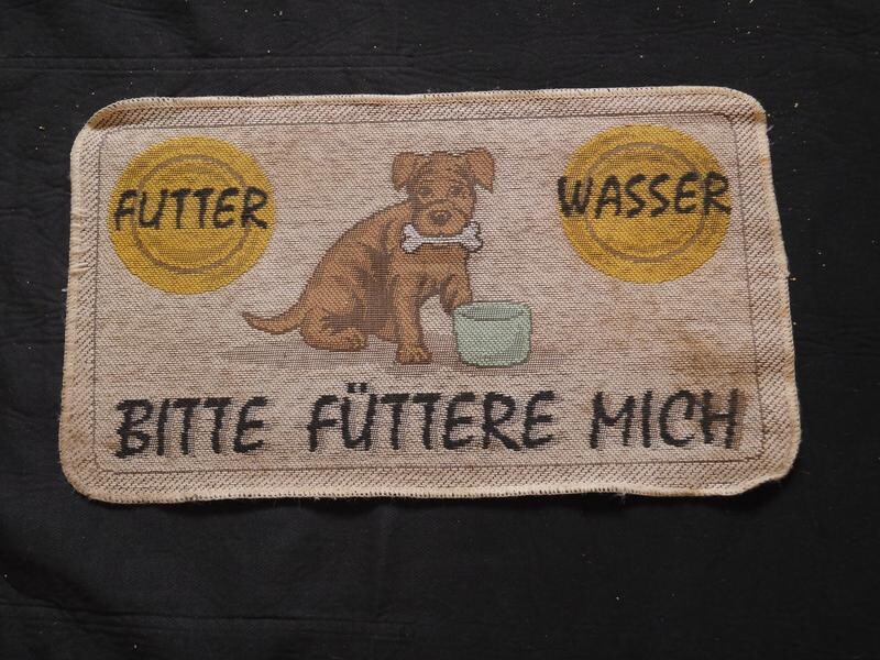 Коврик для собаки "нагодуй мене,будь ласка". 73х43. напис на німецькій мові. фото №1