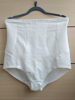 44р. Высокие трусики утяжка бесшовные m&s