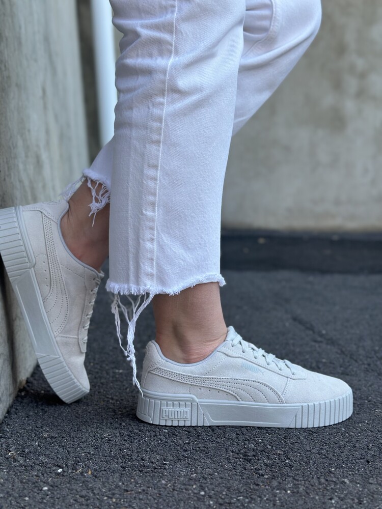 Універсальні кросівки puma carina. оригінал. фото №1
