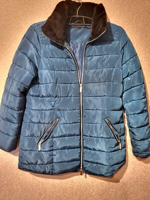 Женская зимняя куртка Roman