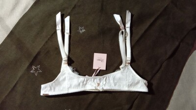 Пояс для панчох від boux розмір 36-38